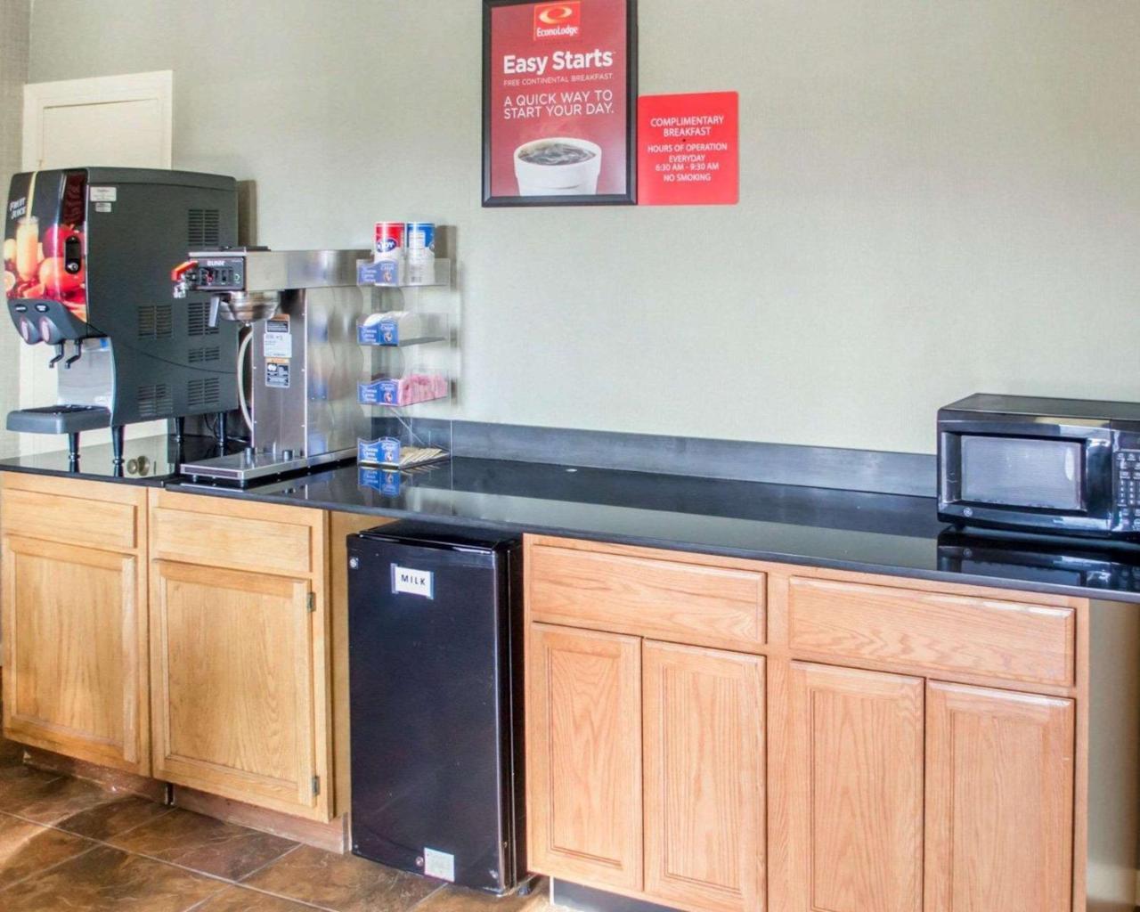 Econo Lodge Newton Falls Екстер'єр фото