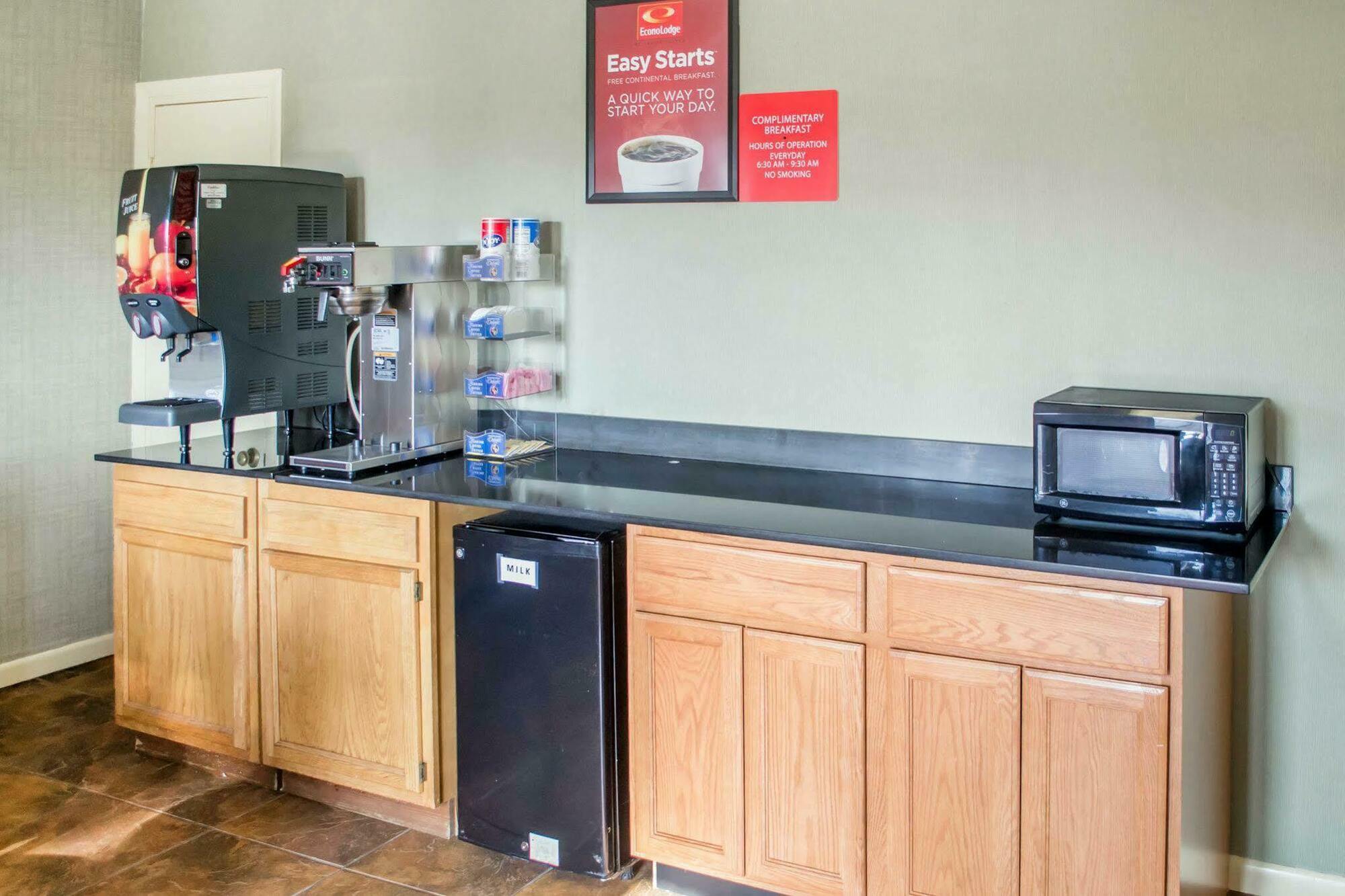 Econo Lodge Newton Falls Екстер'єр фото
